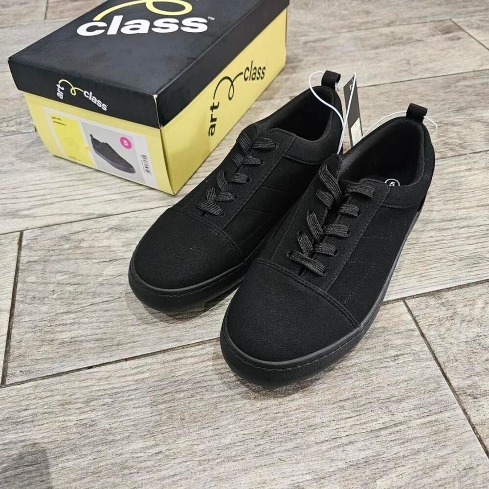 Art-class Black Trainers